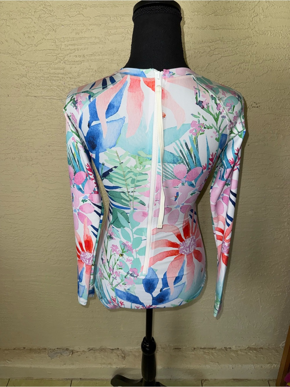 AXESEA Floral Rash Guard Swim Top UPF Surf Beach Tropical Size 8 - Picture 5 of 9